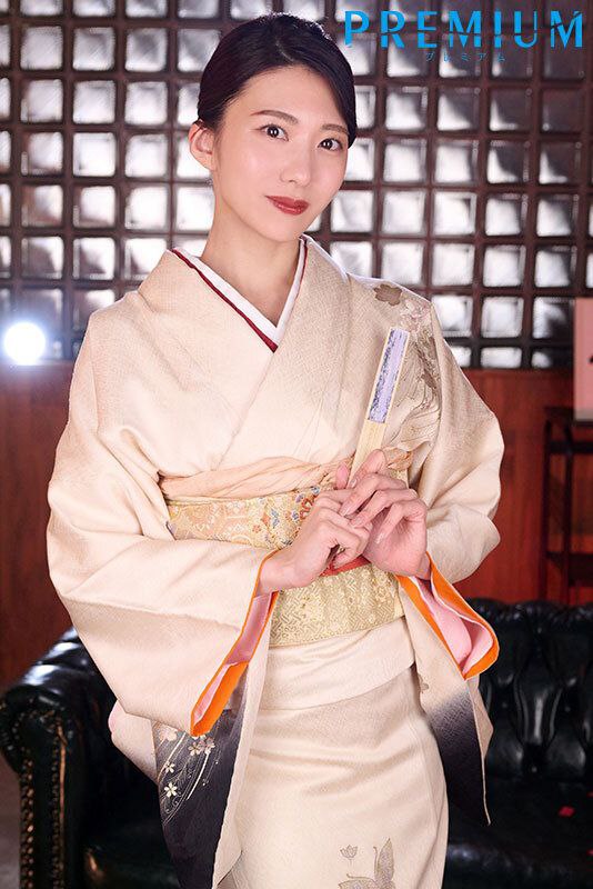 DLDSS-224 5年ぶりの夫以外との濃厚接吻に理性が飛んだ人妻のずっとベロキス中出し性交
